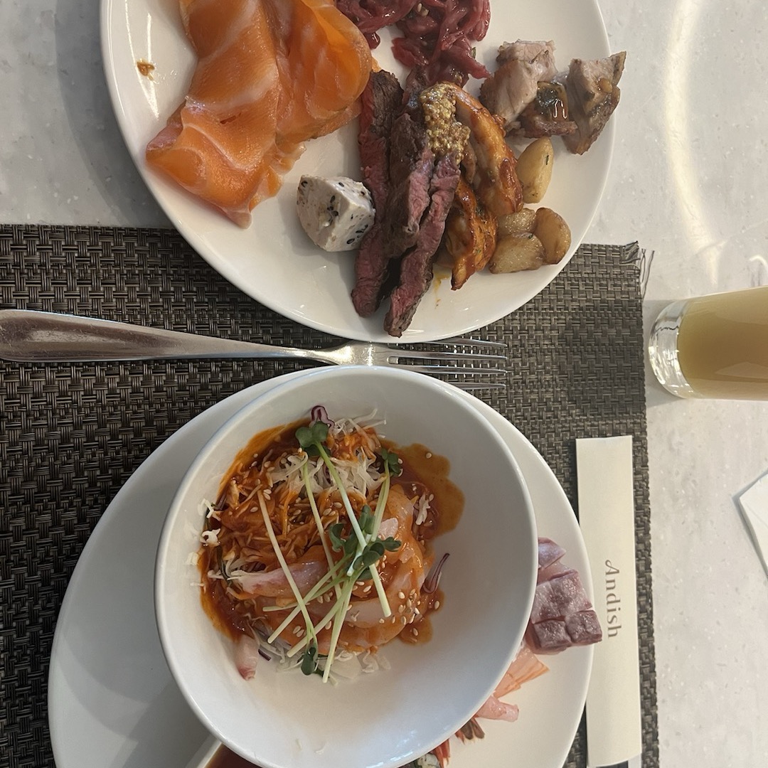 판교 뷔페 맛잇는데 가성비는 별로이고 청결은 좋다