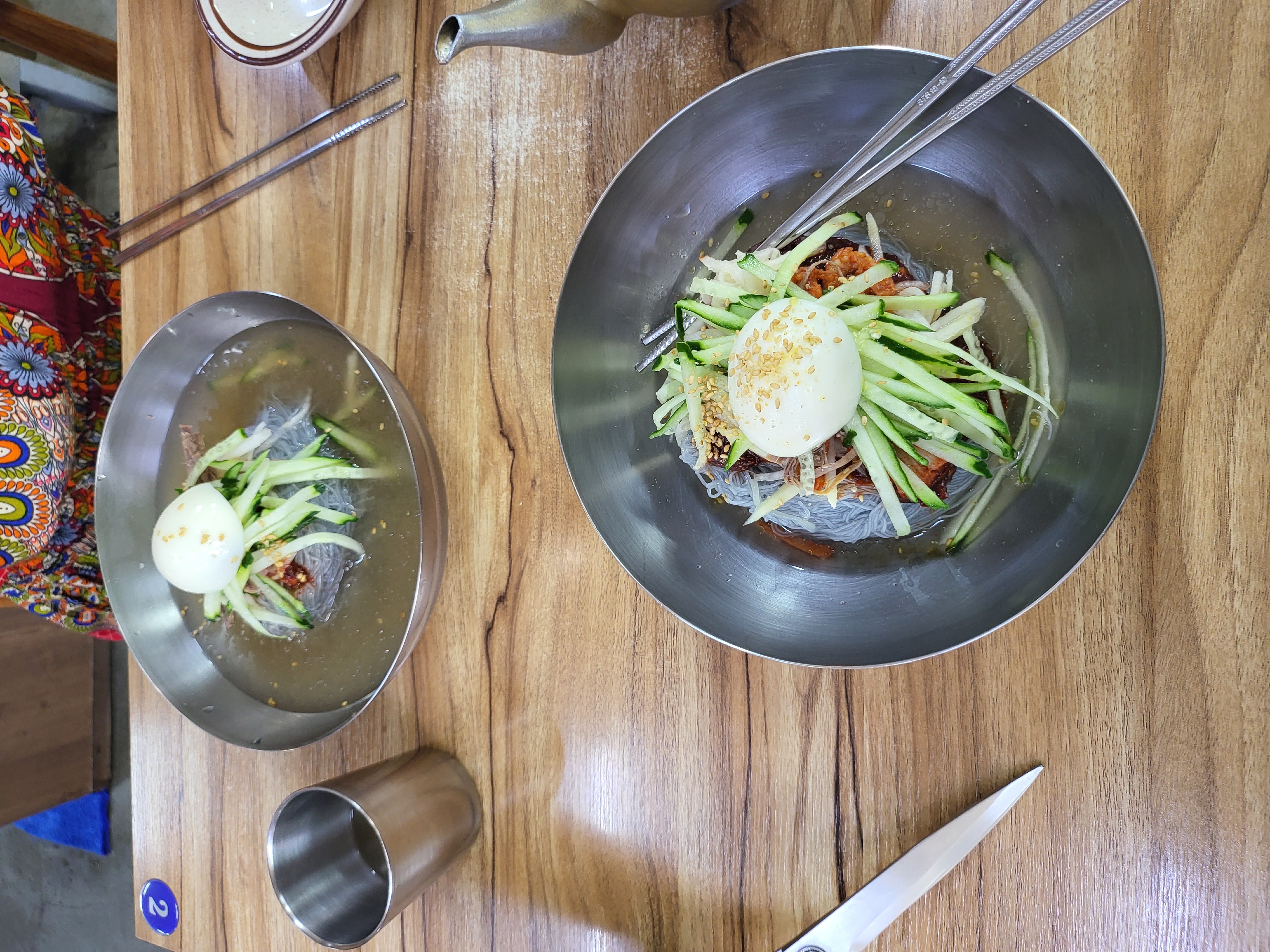 전국에서 냉면 가장 맛있는 집. 물도 맛있는데 비빔이 더 맛있다.