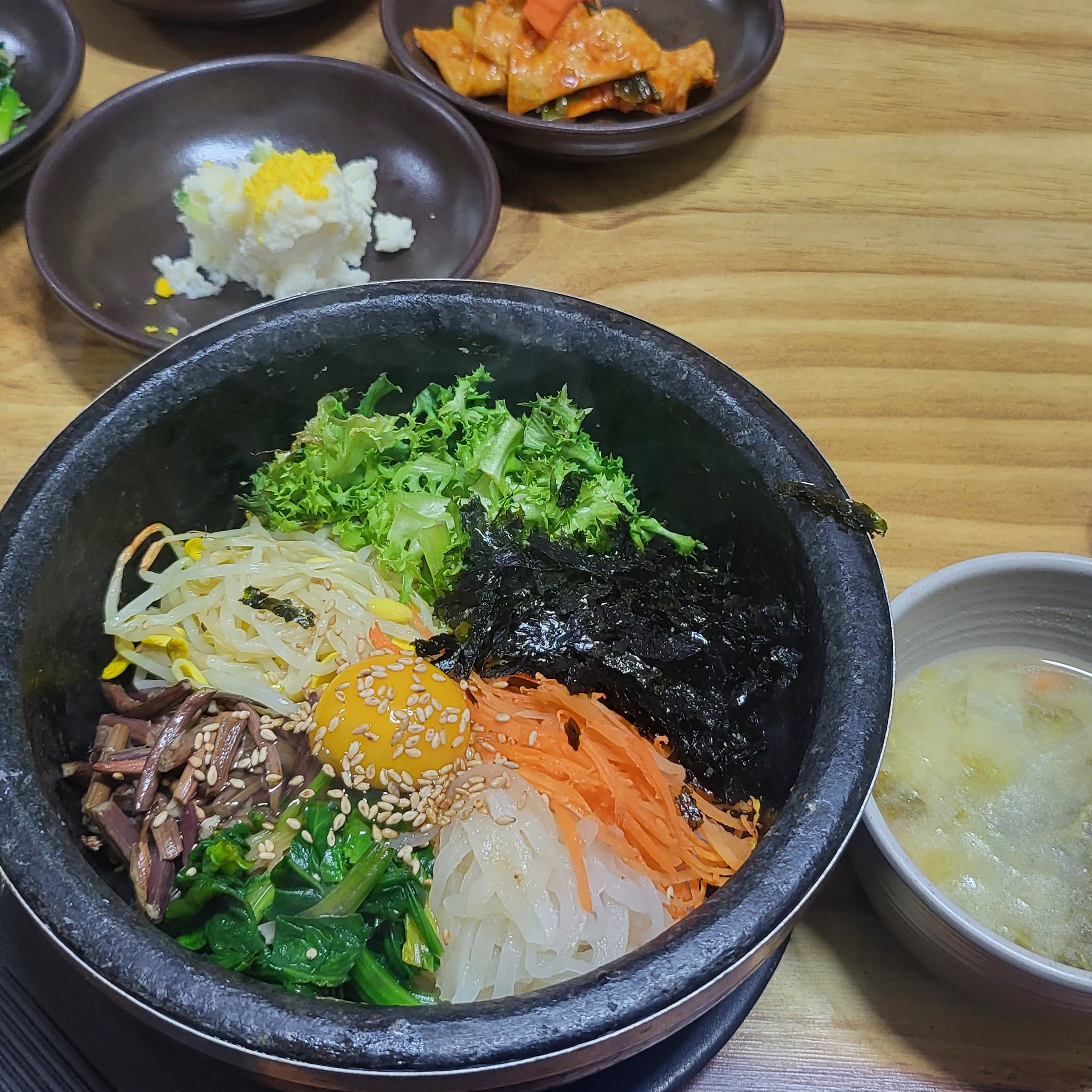 밥한술뜨소 온천본점